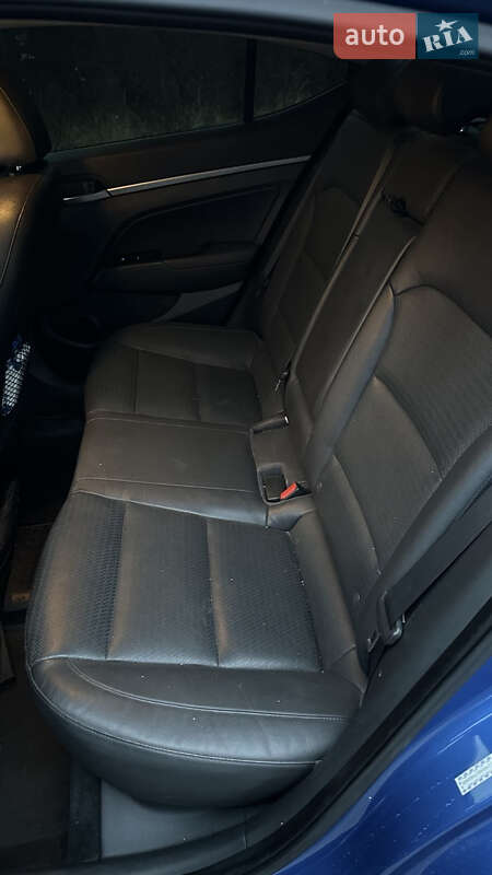 Седан Hyundai Elantra 2015 в Львові фото 10 Седан Hyundai Elantra 2015 в Львові