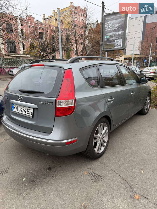 Универсал Hyundai Elantra 2010 в Киеве