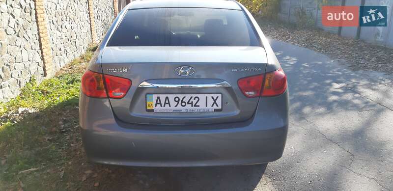 Седан Hyundai Elantra 2010 в Борисполі