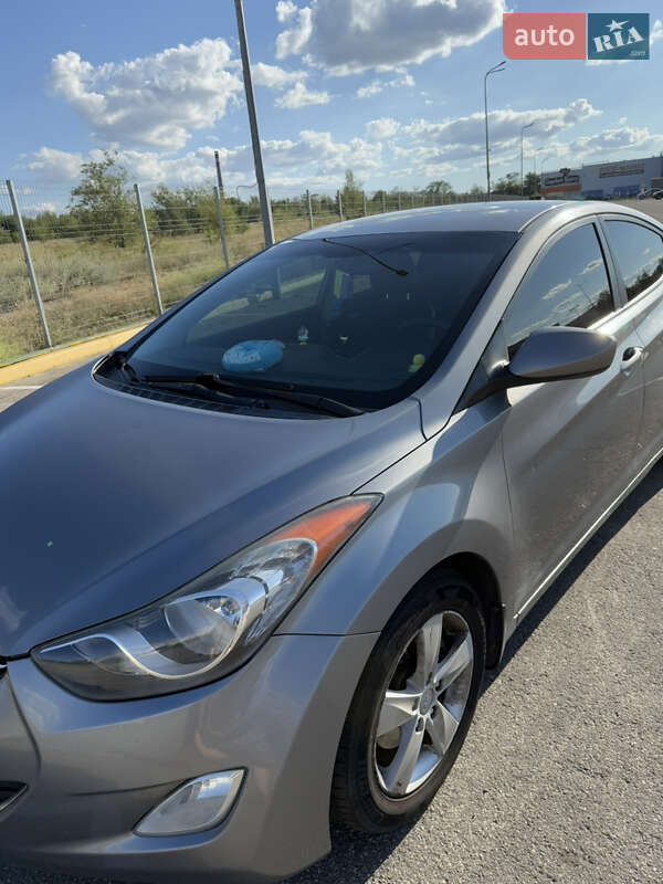 Седан Hyundai Elantra 2011 в Запорожье