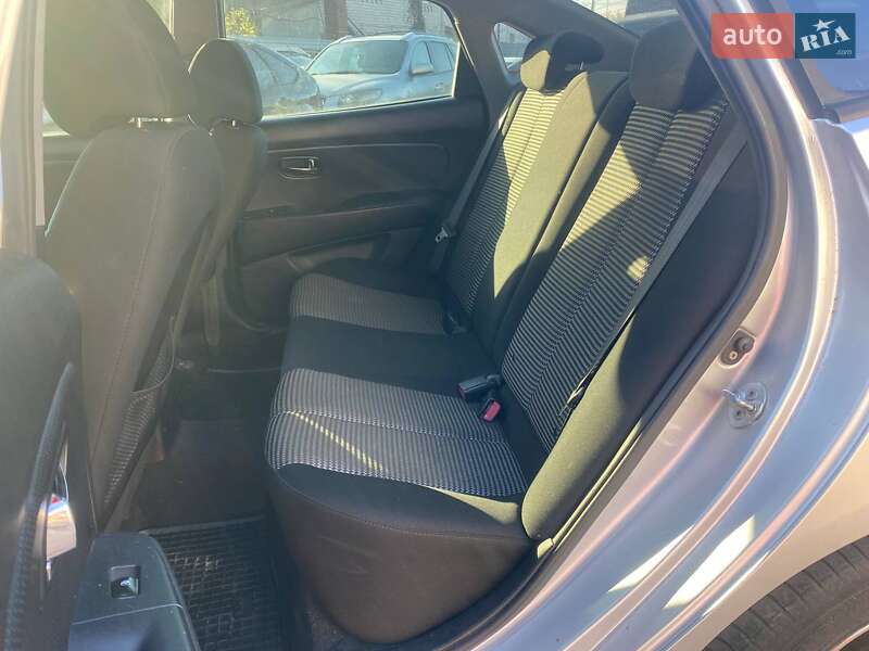 Седан Hyundai Elantra 2010 в Киеве