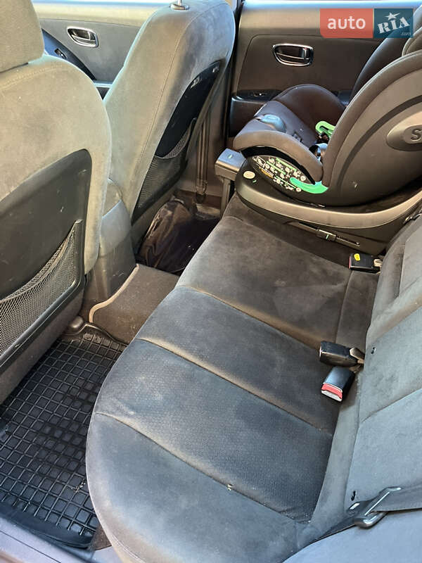 Седан Hyundai Elantra 2008 в Вышгороде