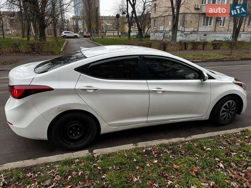 Седан Hyundai Elantra 2015 в Киеве фото 6 Седан Hyundai Elantra 2015 в Киеве
