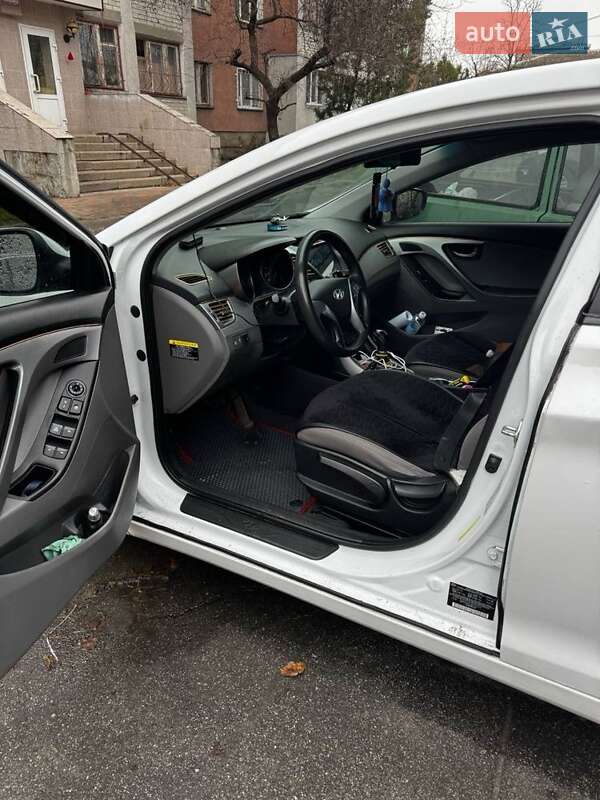 Седан Hyundai Elantra 2015 в Киеве фото 9 Седан Hyundai Elantra 2015 в Киеве