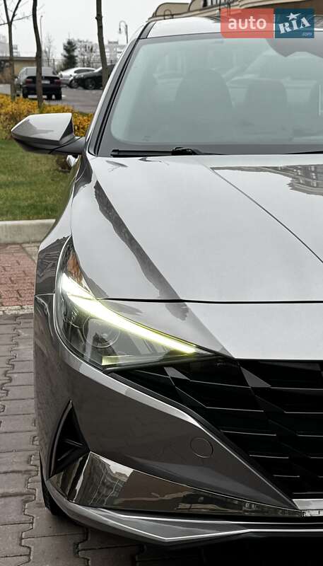 Седан Hyundai Elantra 2023 в Києві