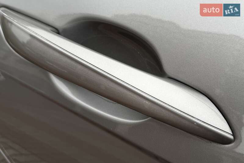 Седан Hyundai Elantra 2023 в Києві