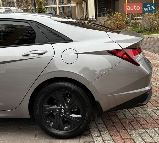 Седан Hyundai Elantra 2023 в Києві