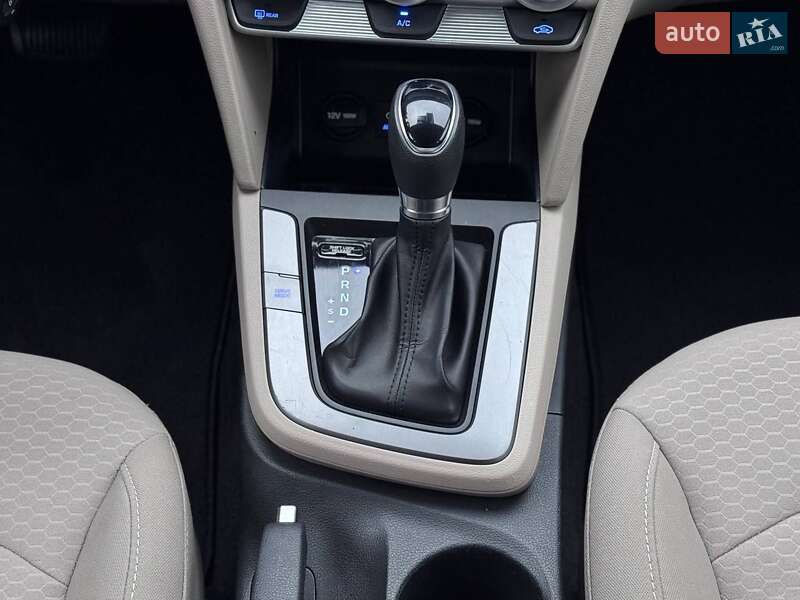 Седан Hyundai Elantra 2019 в Києві фото 28 Седан Hyundai Elantra 2019 в Києві