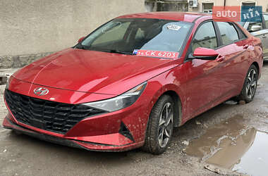 Седан Hyundai Elantra 2023 в Львові