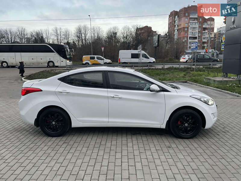 Седан Hyundai Elantra 2012 в Полтаві