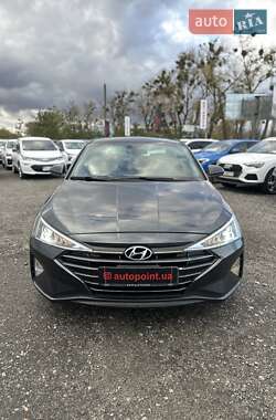 Седан Hyundai Elantra 2020 в Белогородке