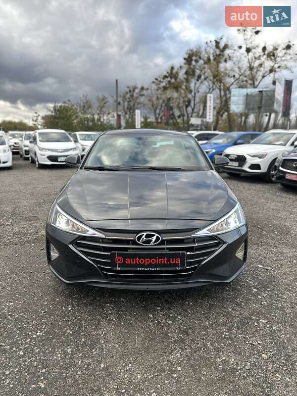 Hyundai Elantra 2020