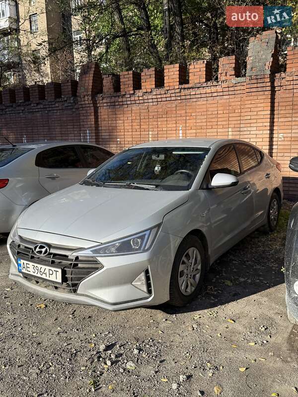 Седан Hyundai Elantra 2019 в Кам'янському фото 2 Седан Hyundai Elantra 2019 в Кам'янському