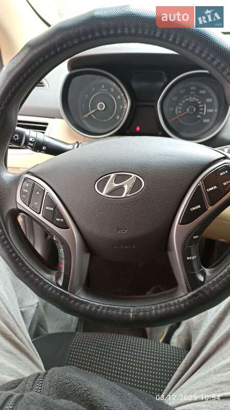 Седан Hyundai Elantra 2012 в Харкові фото 10 Седан Hyundai Elantra 2012 в Харкові