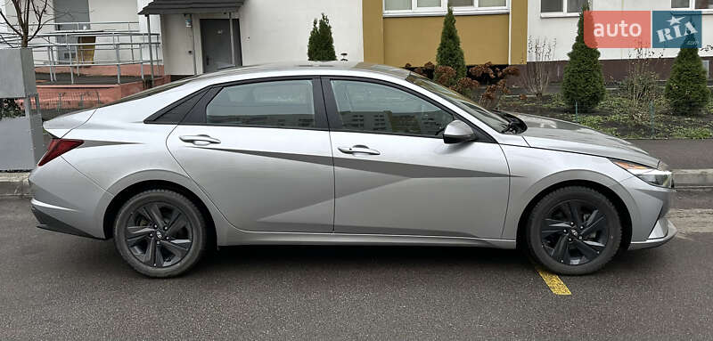 Седан Hyundai Elantra 2021 в Харкові