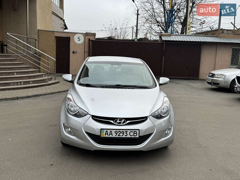 Седан Hyundai Elantra 2012 в Киеве фото 2 Седан Hyundai Elantra 2012 в Киеве