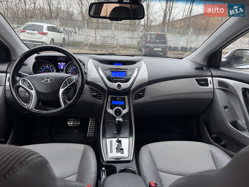 Седан Hyundai Elantra 2012 в Киеве фото 17 Седан Hyundai Elantra 2012 в Киеве