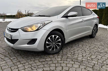 Седан Hyundai Elantra 2011 в Львові
