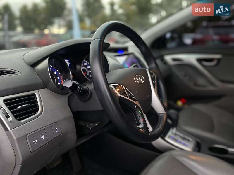 Седан Hyundai Elantra 2011 в Києві фото 21 Седан Hyundai Elantra 2011 в Києві