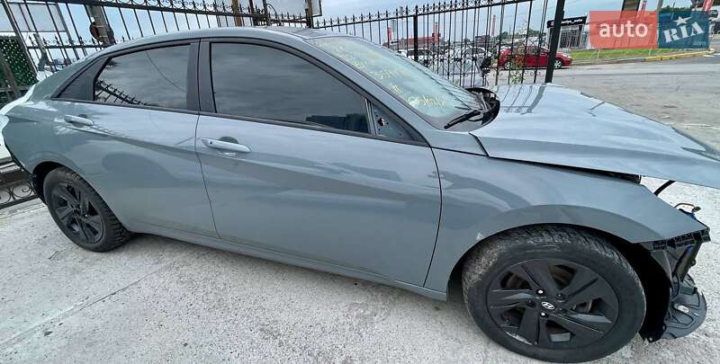 Седан Hyundai Elantra 2022 в Киеве