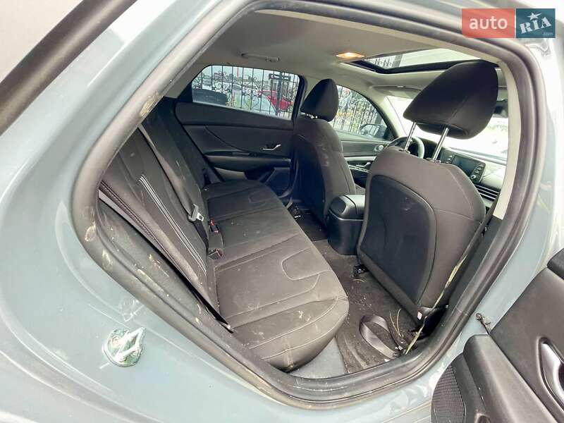 Седан Hyundai Elantra 2022 в Киеве