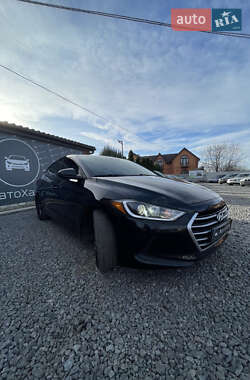 Седан Hyundai Elantra 2016 в Дергачах