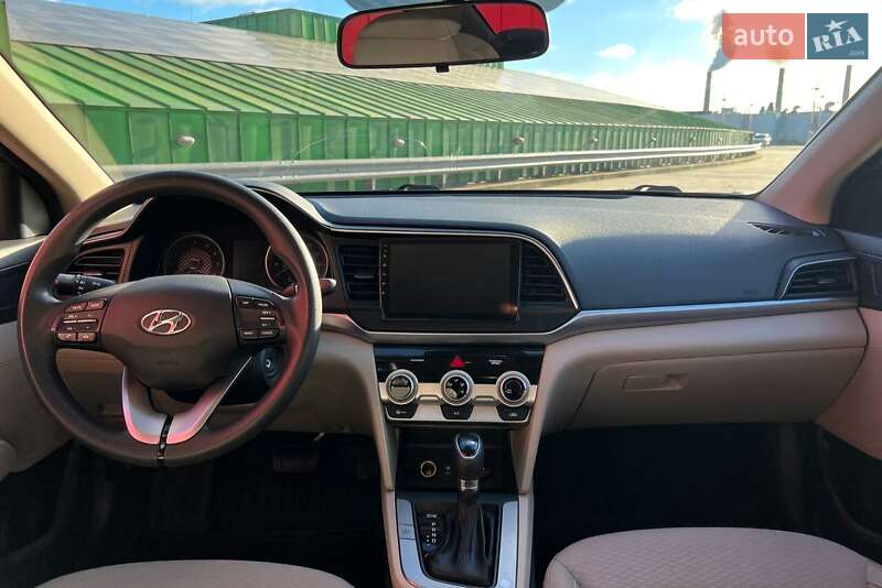 Седан Hyundai Elantra 2019 в Киеве фото 13 Седан Hyundai Elantra 2019 в Киеве