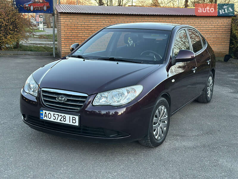 Седан Hyundai Elantra 2007 в Тернополе