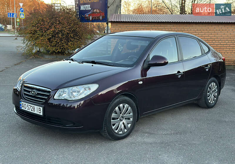 Седан Hyundai Elantra 2007 в Тернополе