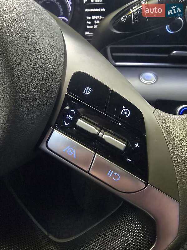 Седан Hyundai Elantra 2023 в Киеве