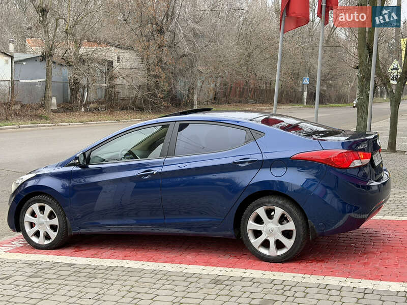 Седан Hyundai Elantra 2012 в Запорожье