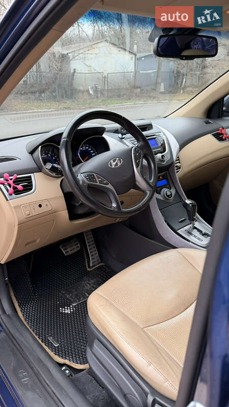Седан Hyundai Elantra 2012 в Запорожье