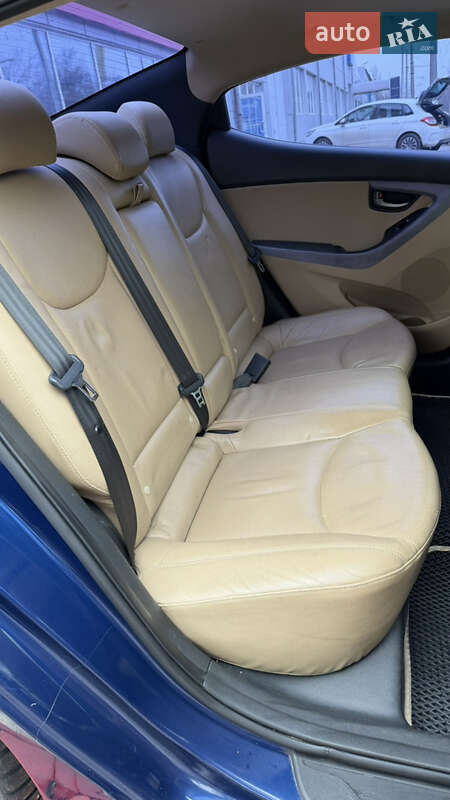 Седан Hyundai Elantra 2012 в Запорожье