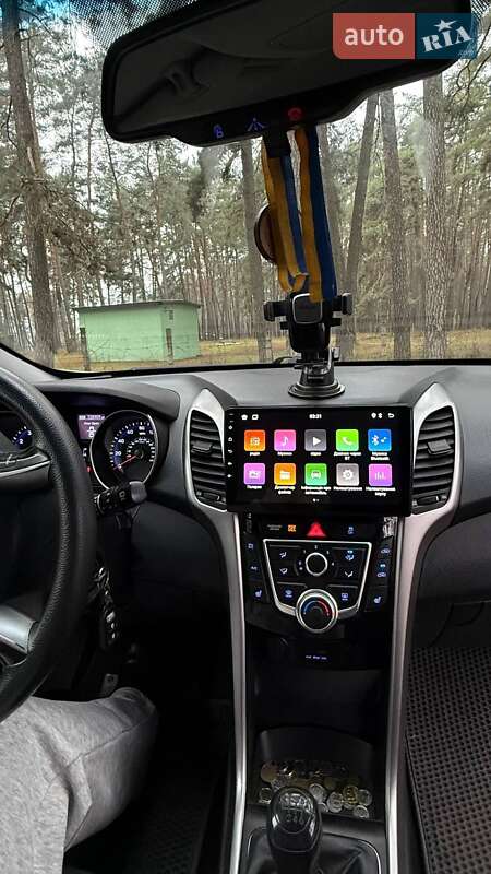 Хэтчбек Hyundai Elantra 2013 в Чернигове