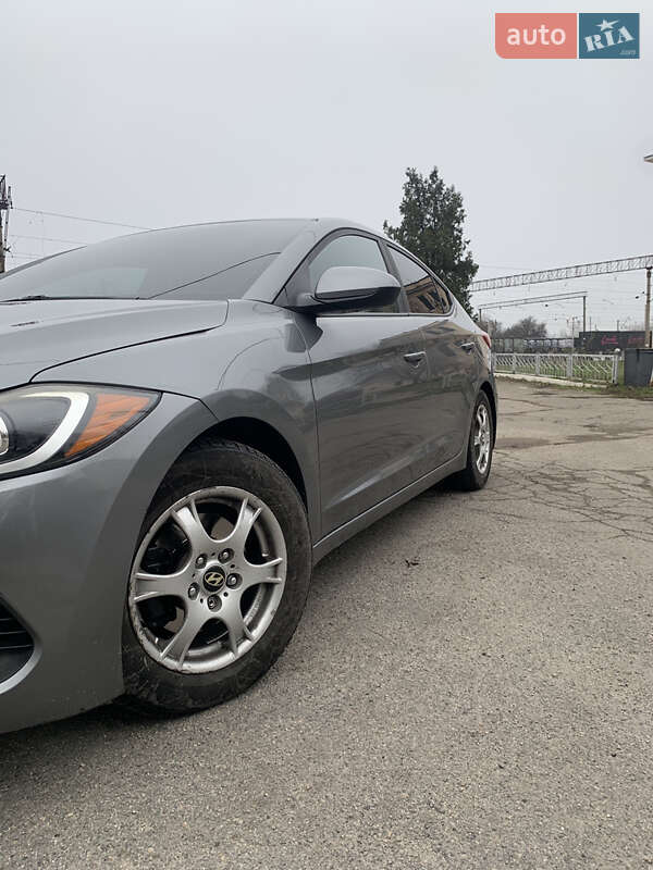 Седан Hyundai Elantra 2017 в Запоріжжі