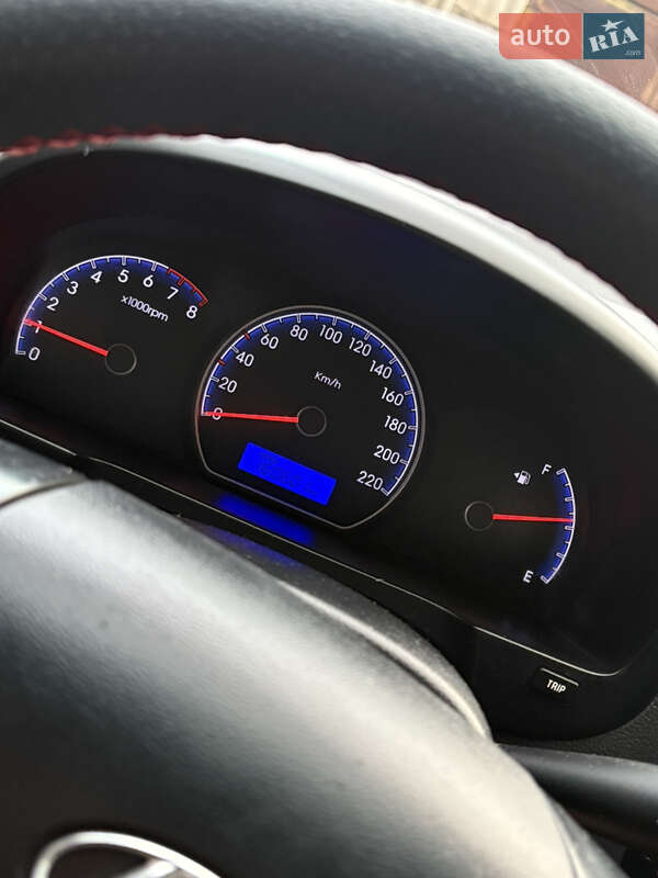 Седан Hyundai Elantra 2010 в Піщанці