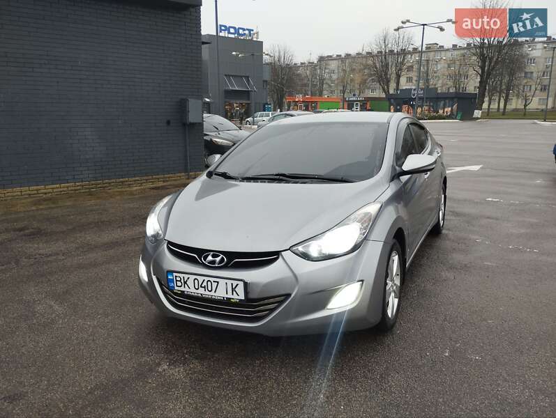 Седан Hyundai Elantra 2012 в Харькове