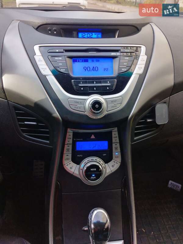 Седан Hyundai Elantra 2012 в Харькове