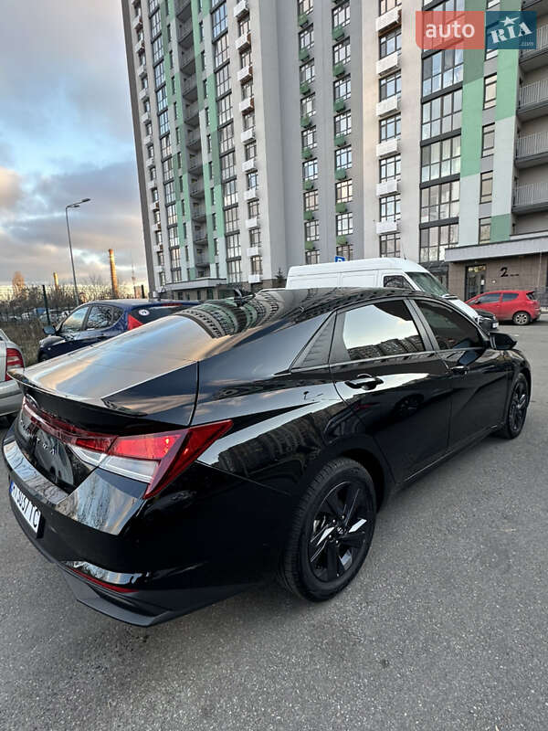 Седан Hyundai Elantra 2020 в Киеве