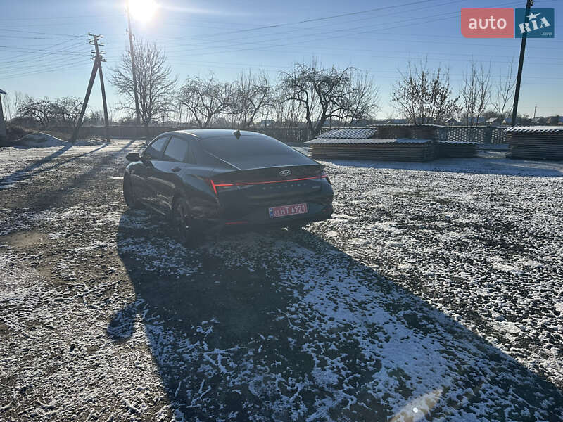 Седан Hyundai Elantra 2022 в Києві