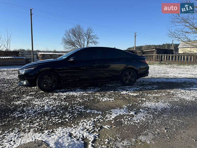 Седан Hyundai Elantra 2022 в Києві