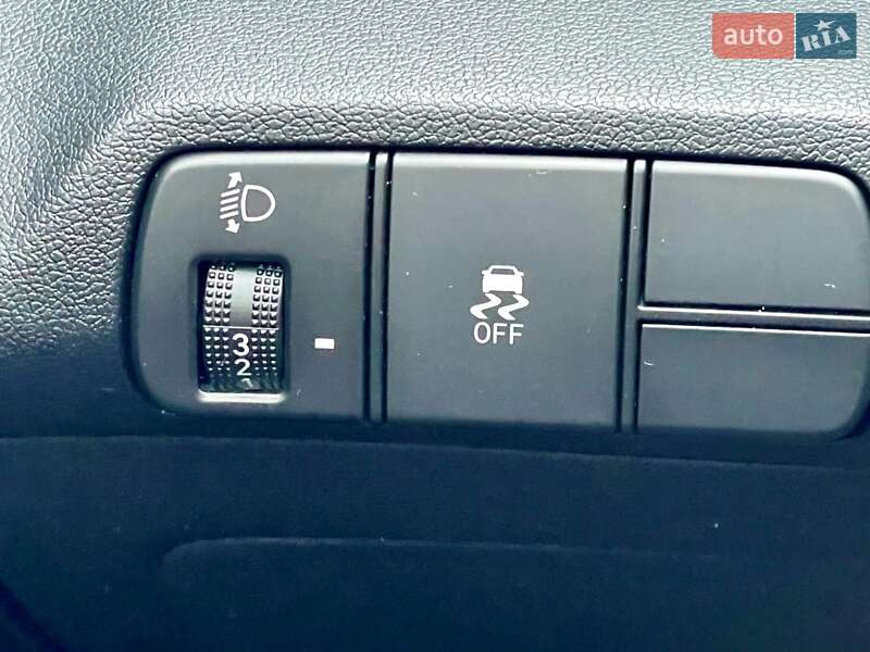 Седан Hyundai Elantra 2021 в Києві