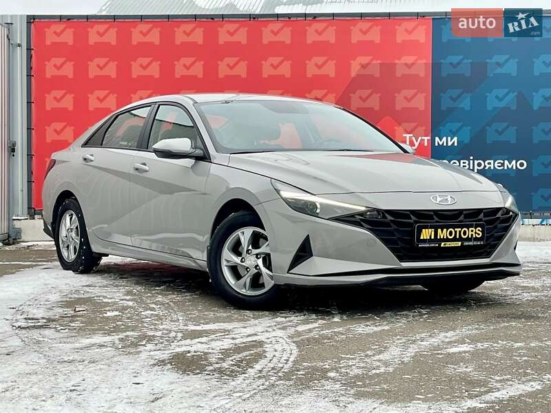 Седан Hyundai Elantra 2021 в Києві