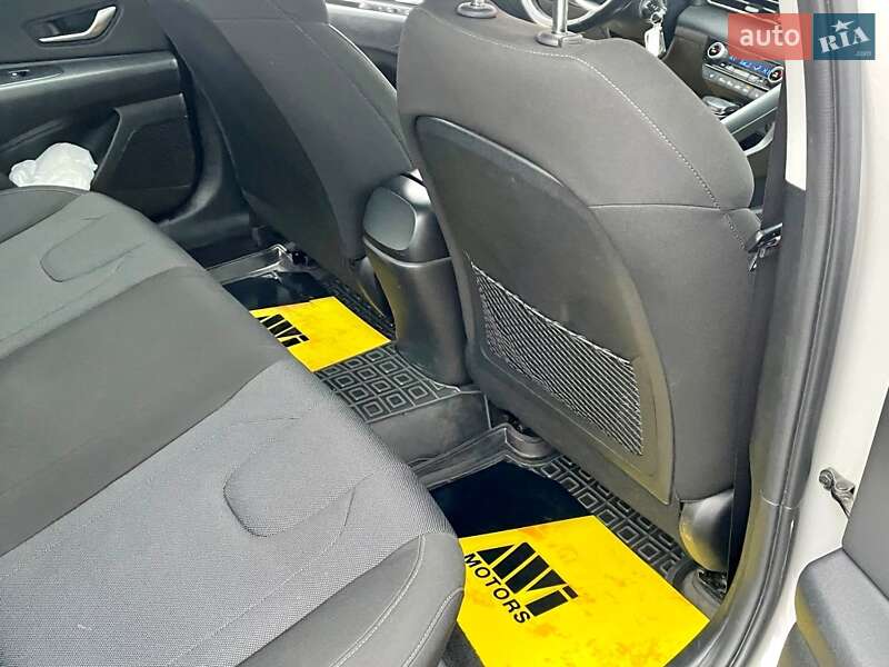 Седан Hyundai Elantra 2021 в Києві