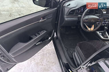 Седан Hyundai Elantra 2020 в Харькове