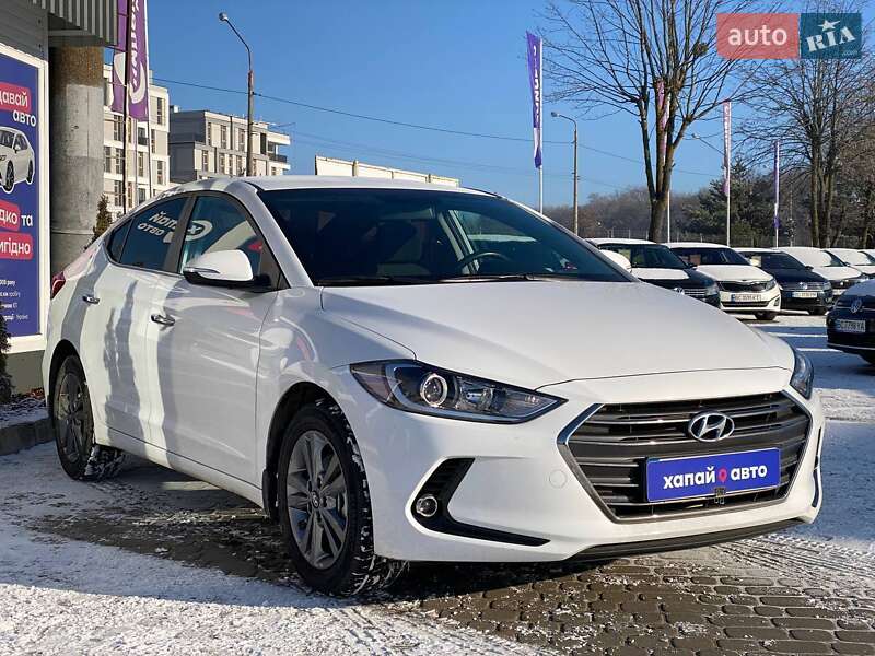 Седан Hyundai Elantra 2018 в Львове