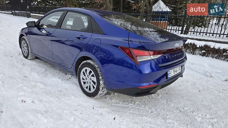 Седан Hyundai Elantra 2021 в Миргороде