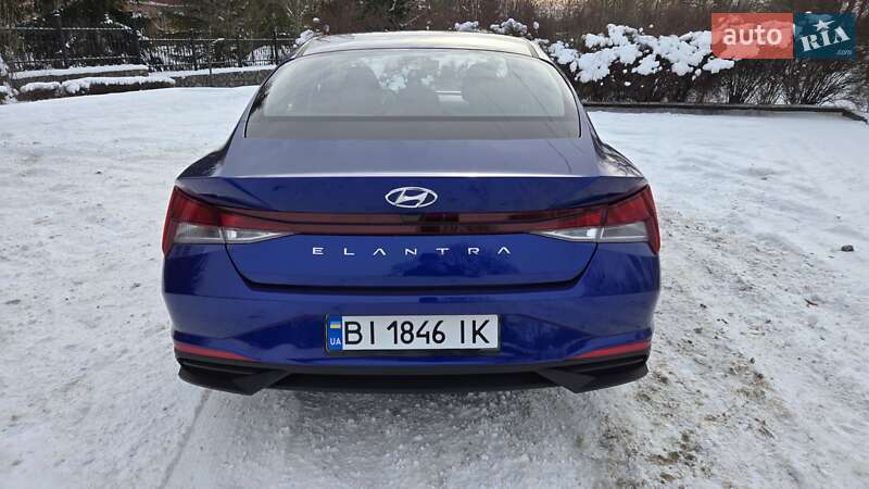 Седан Hyundai Elantra 2021 в Миргороде