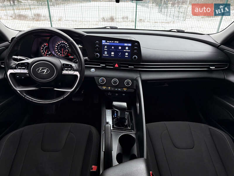 Седан Hyundai Elantra 2021 в Киеве