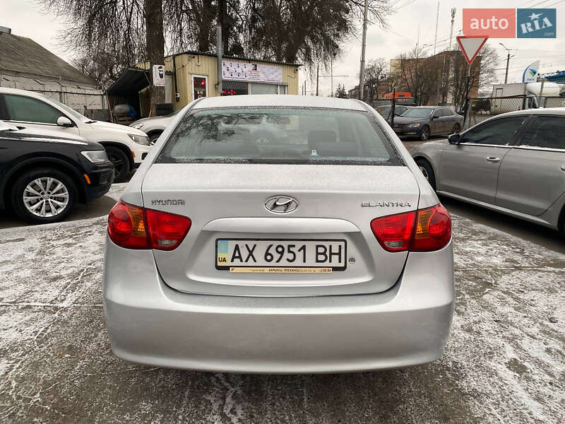 Седан Hyundai Elantra 2008 в Полтаве